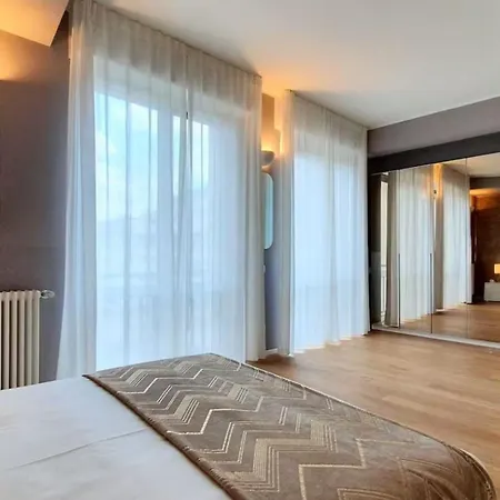 Le Jardin Saint Dominique Apartment Paris